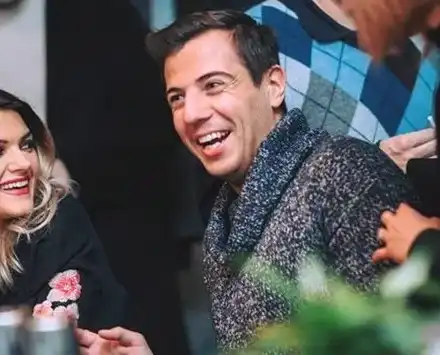 Гаджето на Петя Дикова лапа 3 бона заплата от Гала