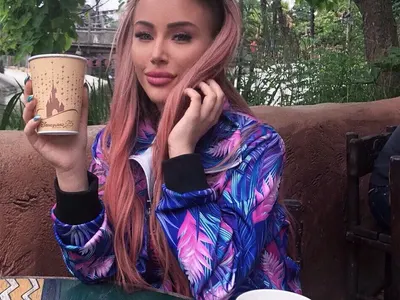 Гери-Никол се хвана с футболен фен