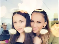 Ивайла Бакалова като сестра с дъщеря си