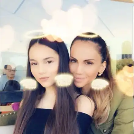 Ивайла Бакалова като сестра с дъщеря си