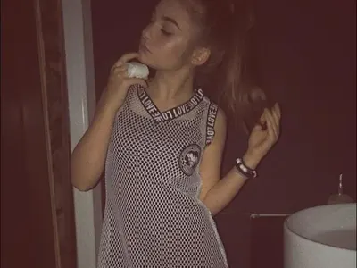 Крисия стана художничка