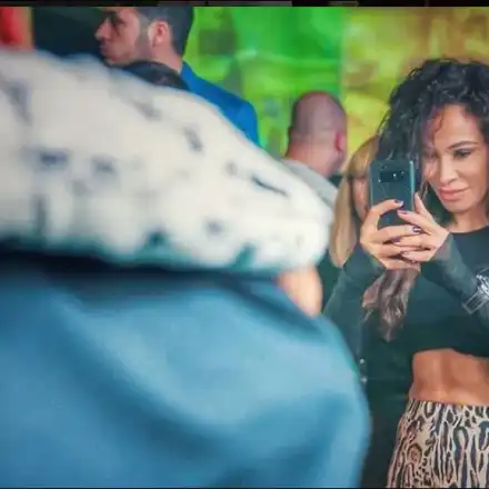 Маги Желязкова се фука със супер преса