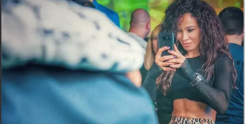 Маги Желязкова се фука със супер преса