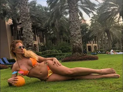 Малина се фука с тяло трепач!