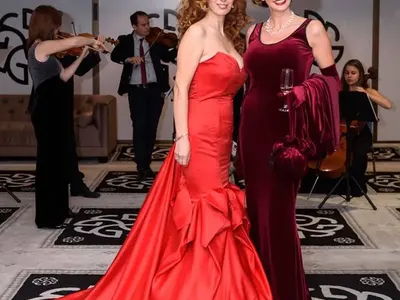 „Мисис България Свят 2018“ Яна Средкова сбъдва мечтите на семейства с репродуктивни проблеми