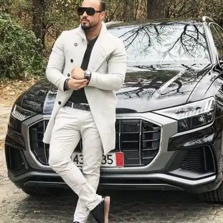 Митака се похвали с кола за 150 бона