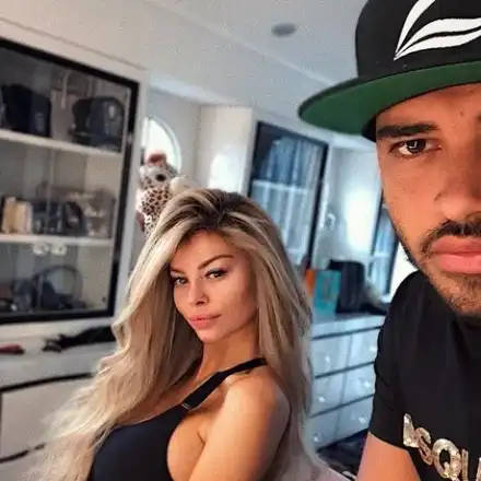 Наш фризьор изрусява жената на Филип Плейн (Снимки)