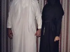Новият на Райна я крие с бурка