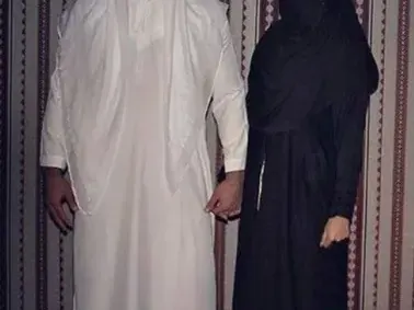 Новият на Райна я крие с бурка