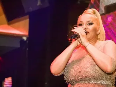 Ново 20! Деси Слава прие будизма