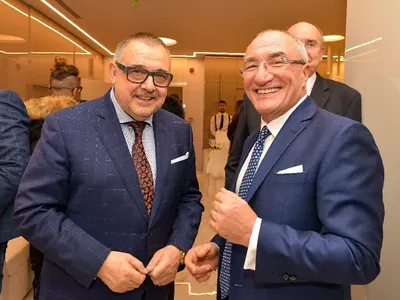 Плеяда от знаменитости поздравиха д-р Радина Денкова и д-р Ильо Стоянов