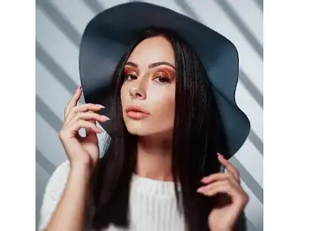 Половинка на национал бясна за снимки – призна, че си ги обработва с Фотошоп