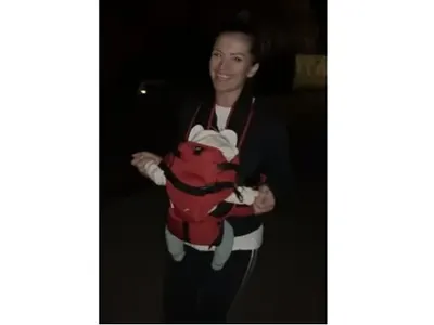 Преслава разхожда бебето нощем, за да не плаче