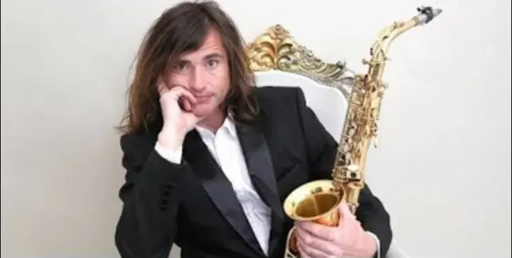 Разкриха го! ЯЯ си измислил религията „уагабунга”