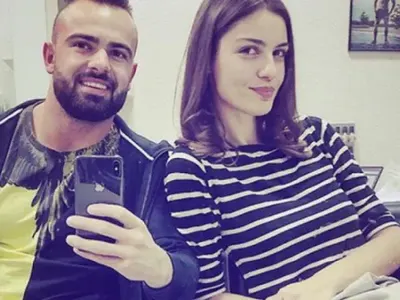 Розмари и Ричи се срещат тайно