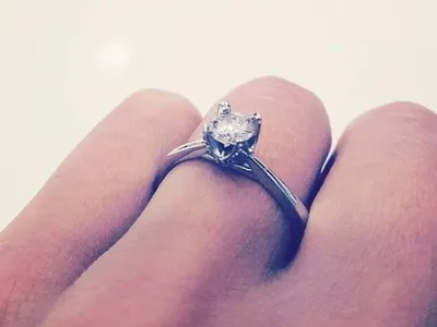 Синът на Доган се изръсил 20 бона за годежни пръстени (Уникални снимки на бижутата)