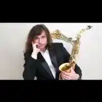 Стоян Роянов се прави на луд! Визуалната му прилика с Джим Кери е удивителна