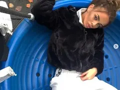 Сузанита на заточение в Италия! Чака новия да я посети и е луда по него