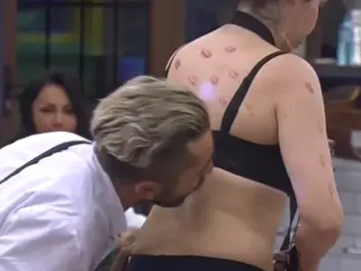 Тежка депресия съсипала тялото на Албена Вулева (СНИМКИ по бански)