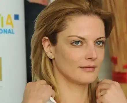 Теодора Духовникова с разтърсваща изповед: Преборих рак на гърдата!