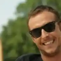 Уош МС страда по студентка