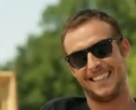 Уош МС страда по студентка