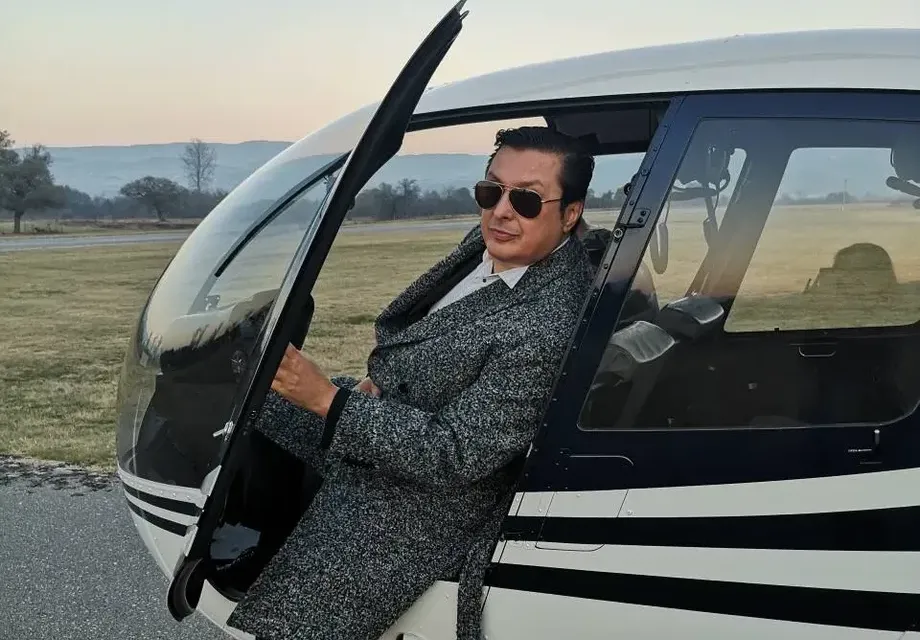 Васил Петров нае хеликоптер за концерта си в НДК