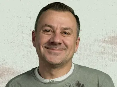 Алкохолът разби живота и кариерата на Гъмов, две жени напускат някога талантливия актьор