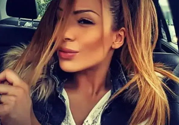 Ася Капчикова пак се пусна по дупе (Бившата на Криско не спира да провокира)