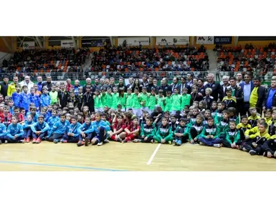 България надделя над Италия в приятелски „Мач на звездите“ в Панагюрище