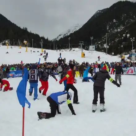 Банско открива сезона с награда Audi и много изненади под снега