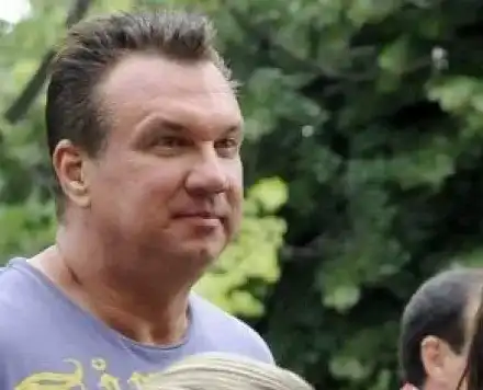 Цеци Красимирова обяви сватба на годишнината от смъртта на Косьо Самоковеца (Снимка на годежния пръстен)