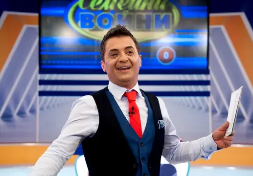 Цветомир от „Семейни войни” е висок 154 см.