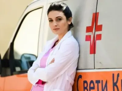 Д-р Огнянова в два сериала догодина