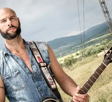 Дидо от Д2 заживява на село  след края на „Фермата“