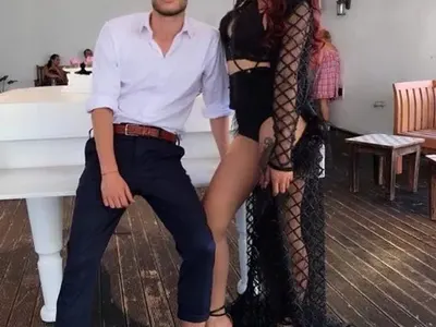 Диона посвети песен на гаджето