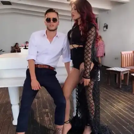 Диона посвети песен на гаджето