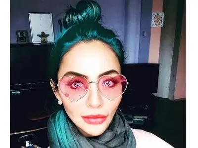 Ексклузивно в HotArena! Елен Колева още влюбена в милионера Александър Найденов! Рони сълзи и се унижава в реклама на бизнес, който той е създал