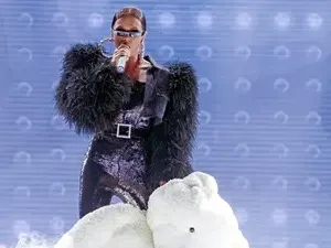 Галена се обяви за кралица на фолка, но публиката иска Преслава (Снимки от концерта на Планета)