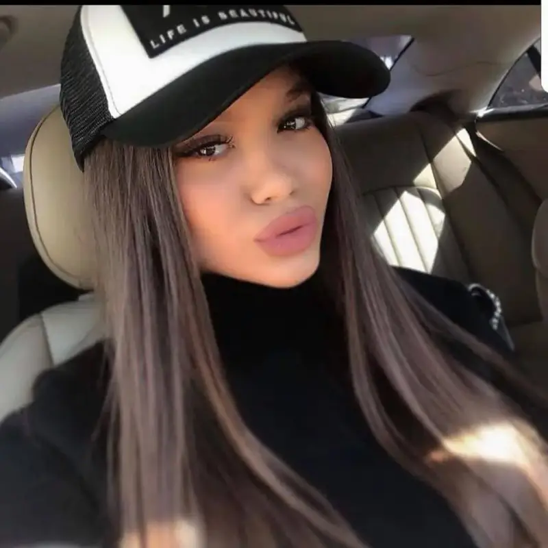 Ивон на Анелия става певица