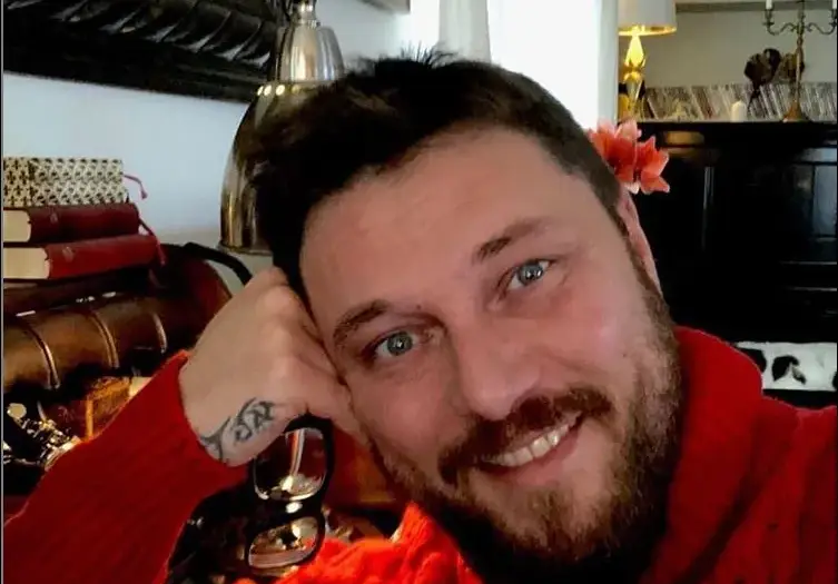 Миро си скъси брадата след запой