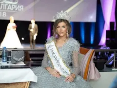 Мис Нос - зорко следена от свекървата