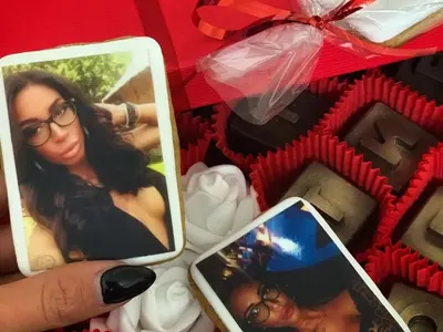 Мис Силикон Виктория Петрова в шок след пратка от мистериозен ухажор