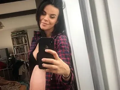 Мона Гочева се похвали с нов дом дни преди раждането