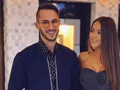 Наум Шопов под чехъл! Теа го ревнува яростно и следи всяка негова стъпка