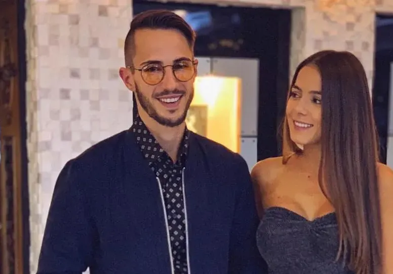 Наум Шопов под чехъл! Теа го ревнува яростно и следи всяка негова стъпка