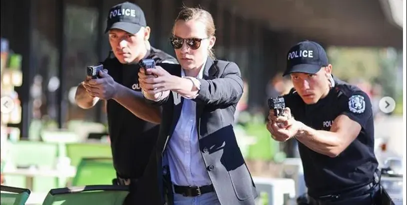 Пиарката от „Откраднат живот” стана ченге