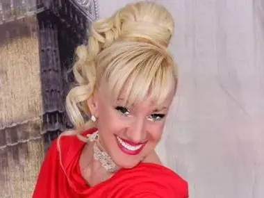 Сашка Васева с молитва на Коледа: Господи, нека прогледна!