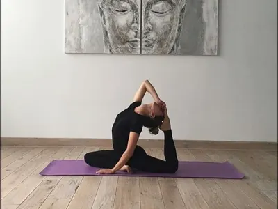 Вили Марковска огъна костите