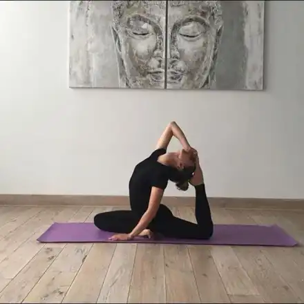 Вили Марковска огъна костите